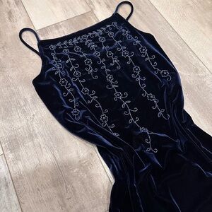 Scene 90s Velvet Maxi Dress with Floral Beading
